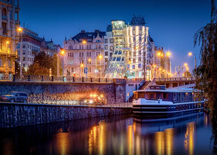 Dancing House - Tancici Dum Hotel